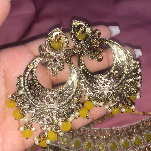 Yellow semi-bridal polki set - Picture 5 of 5